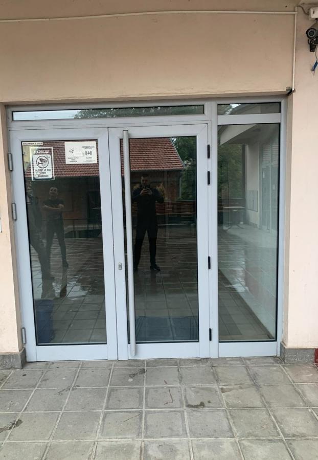 Ferienwohnung Zara Apartman Krusevac - Centar Exterior foto